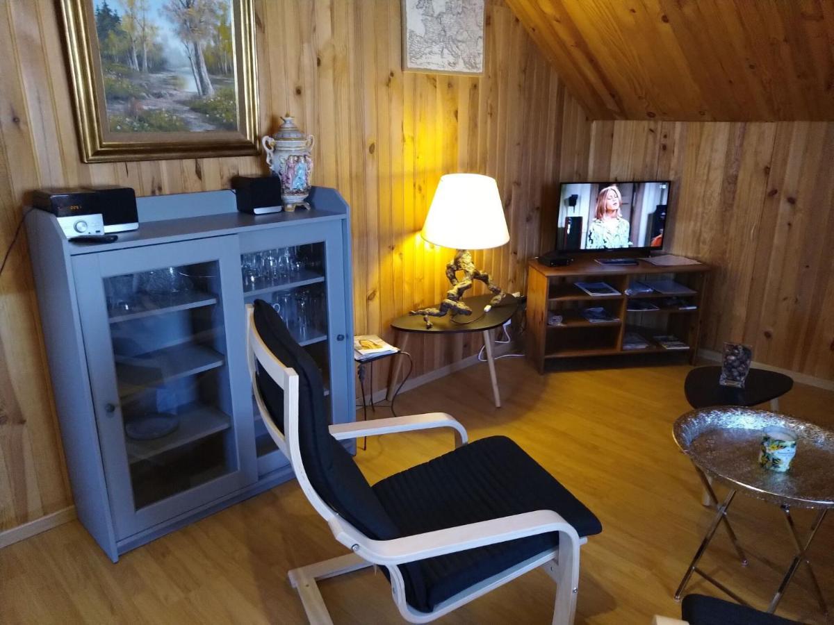 Cozy Apartment In Paliseul With Garden Carlsbourg Екстер'єр фото