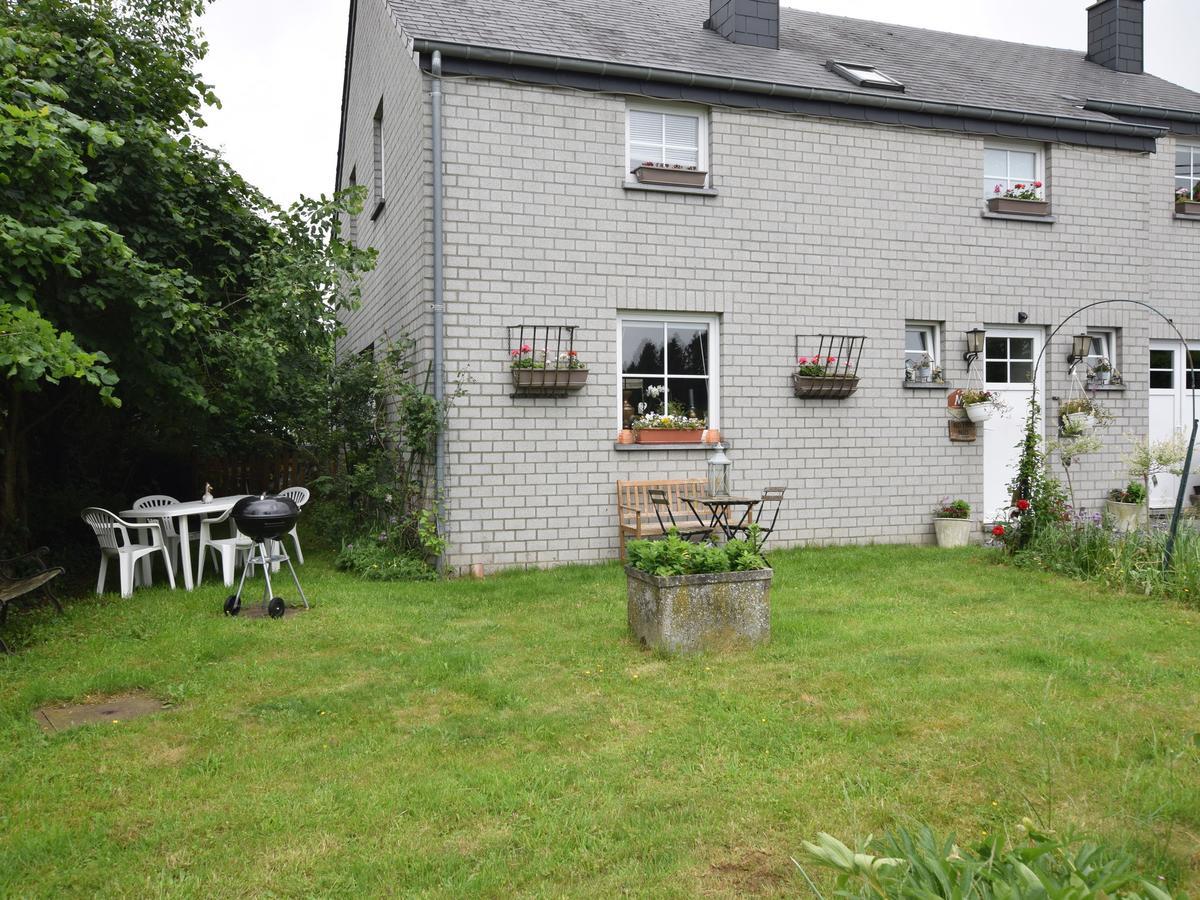 Cozy Apartment In Paliseul With Garden Carlsbourg Екстер'єр фото